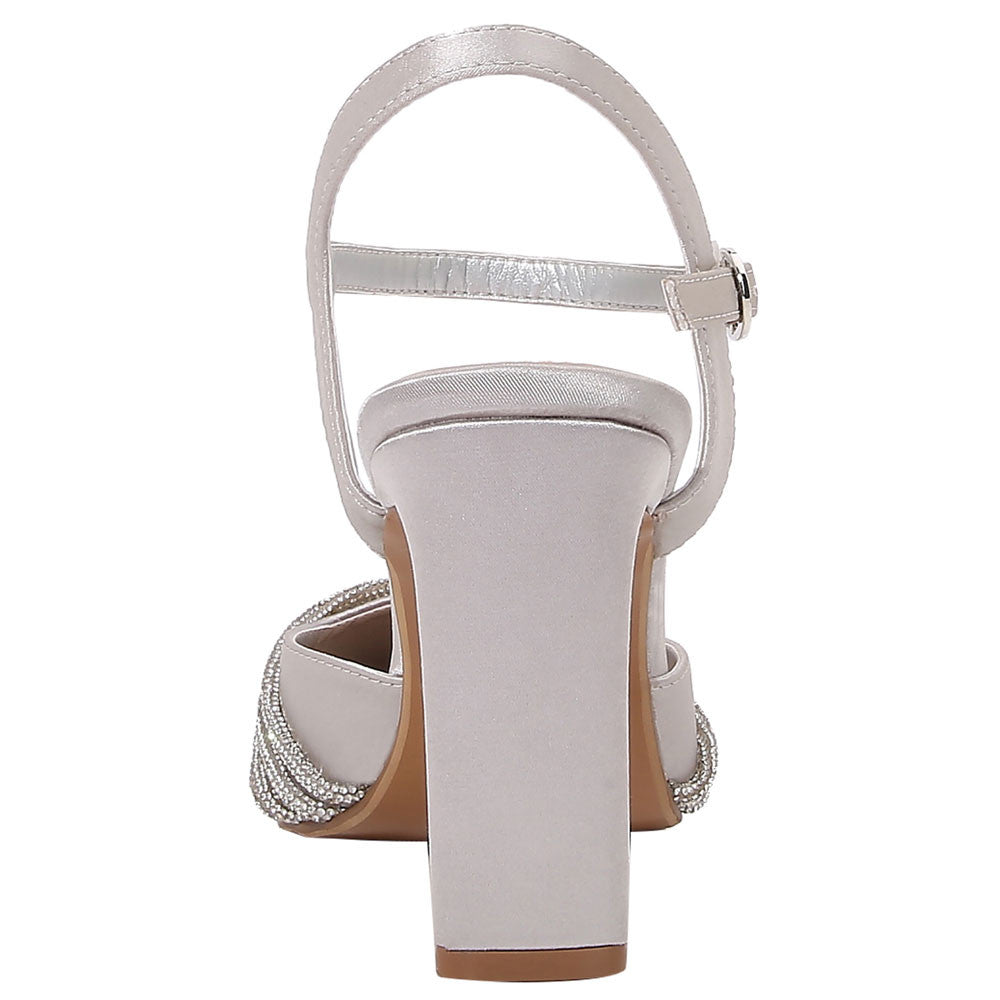 Lady Couture Fay 3.5” Pumps in Silver