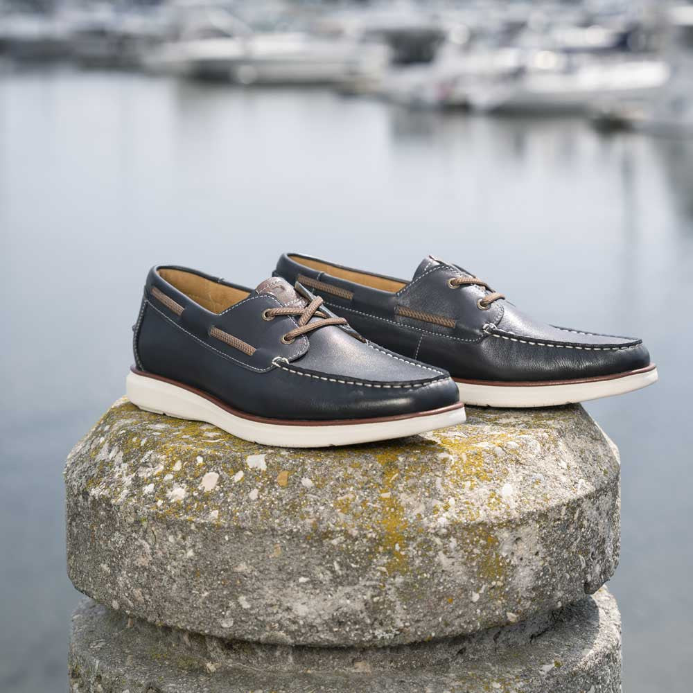 Florsheim Tropics Navy Elastic Lace Moc Toe Men’s Boat Shoes