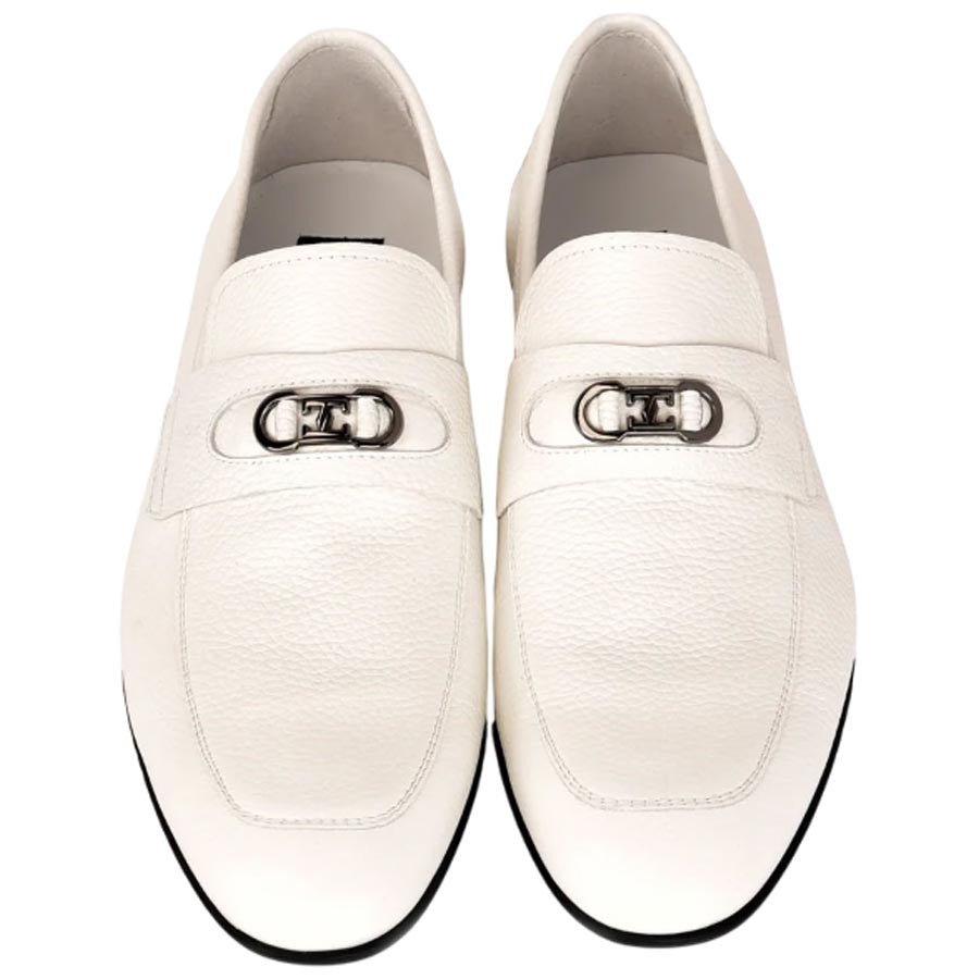 Corrente Men’s White Buttersoft Calfskin Round Toe Soft Loafer - shoeclassix.com