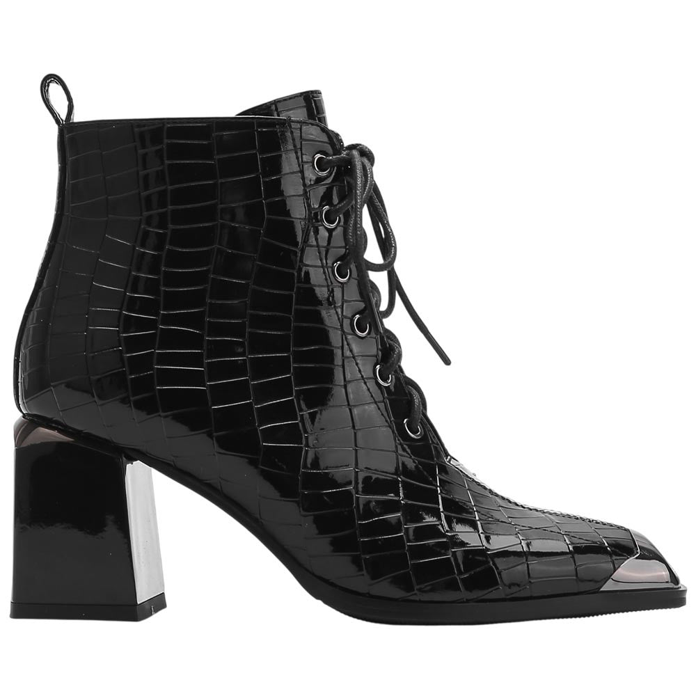 Lady Couture Fantastic Black Style-Forward Ankle Boots